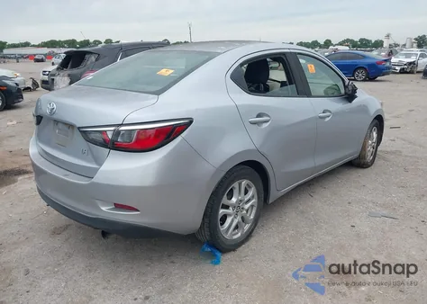2017 Toyota Yaris Ia z USA, uszkodzony, nr VIN 3MYDLBYV1HY158225